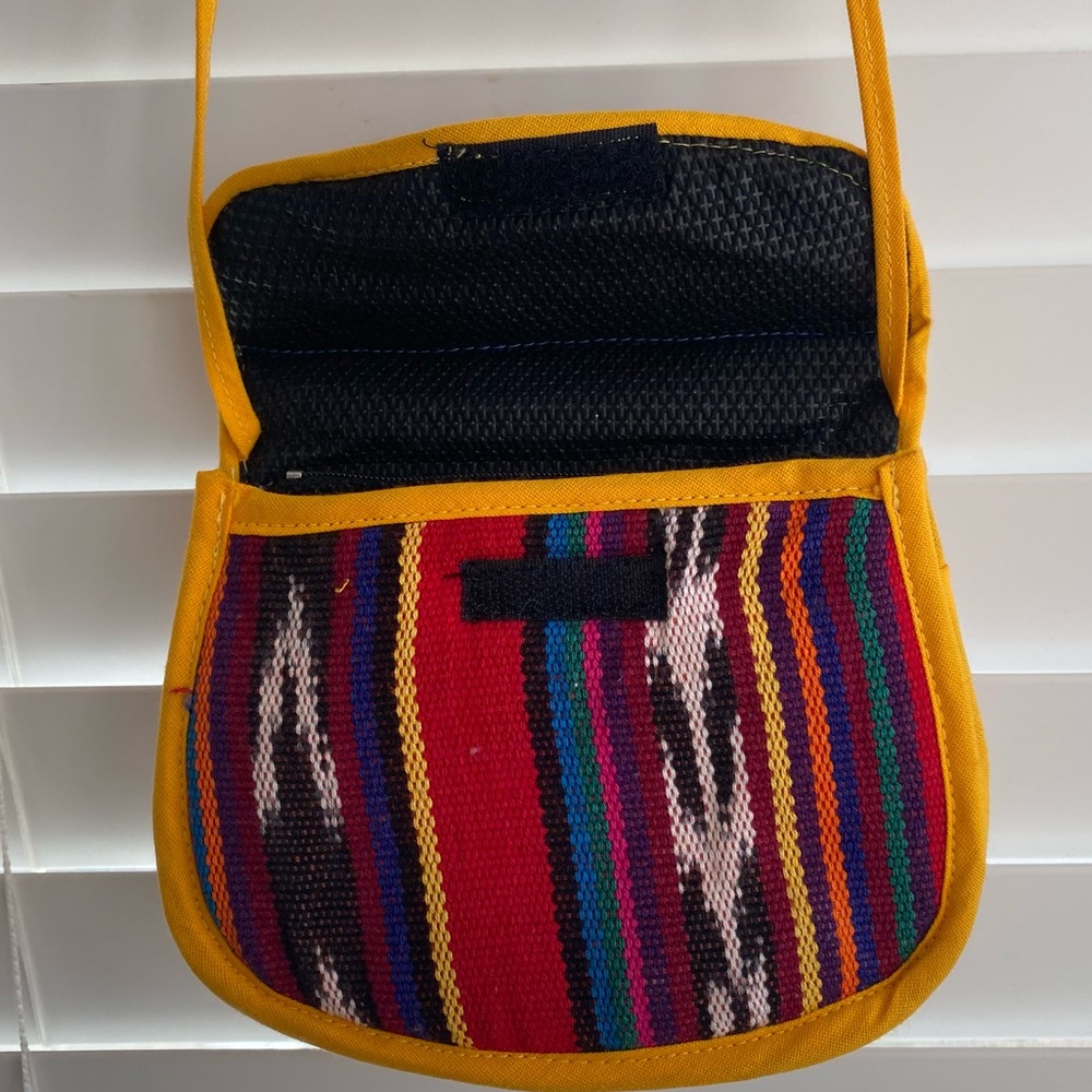 Authentic Guatemalan Small Purse 6” multicolored - Picture 5 of 8